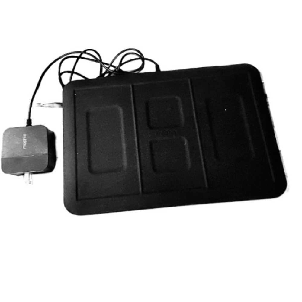 CHARGING MAT WIRELESS 4-in-1 NEW